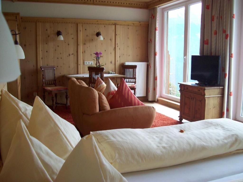 Klausner Hotel ミッタージル エクステリア 写真